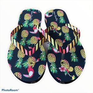 NEW Vera Bradley Sandals
